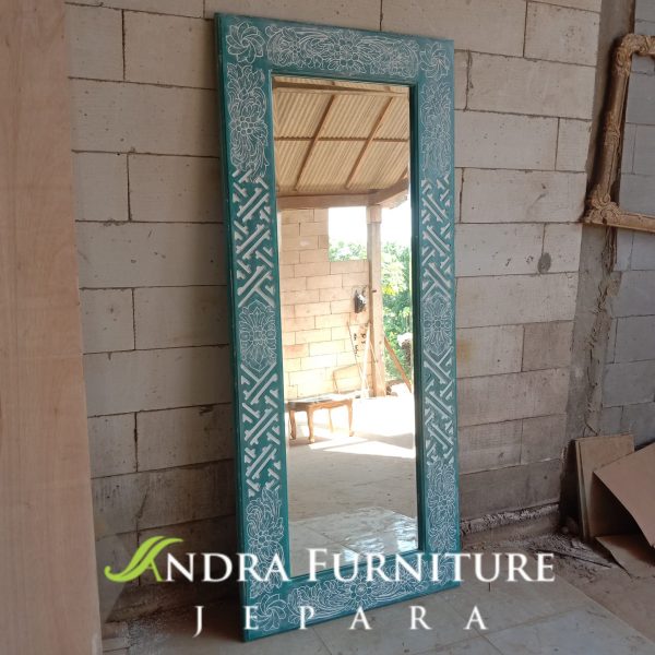 Standing Mirror Classic Blue Style