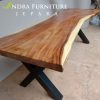 meja makan trembesi tebal daun 8cm pajang 2 meteran kaki besi modern