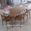 set meja makan minimalis kombinasi rotan 6 kursi bahan kayu jati