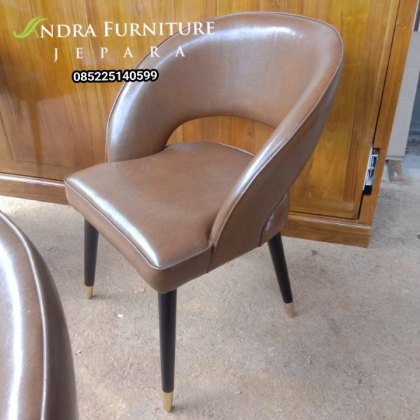 ef1fa6fa-995e-49d4-ac54-3b9d0dc5f0bc kursi makan minimalis lengkung dining chair,kursi makan kaki gold