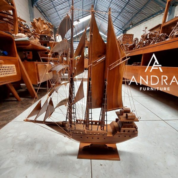 Kapal Layar Pajangan Unik Pinishi kayu Jati Panjang 40 CM