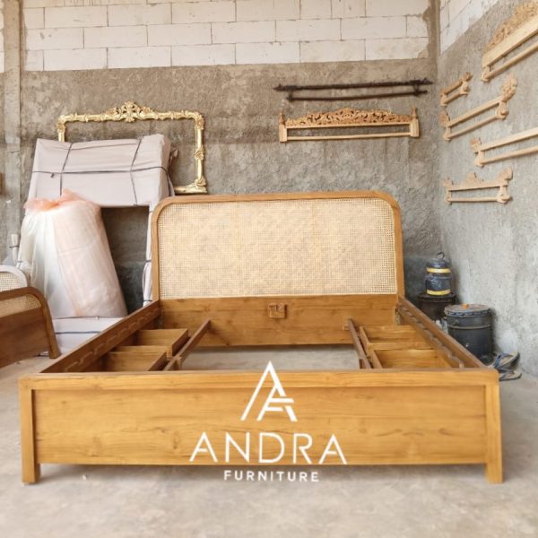 803480fa-0ddf-4cb8-8fb4-7b8054c7dda3 Dipan Minimalis, Divan Headboard Rotan Rangka Jati Laci Laci Unik Grade