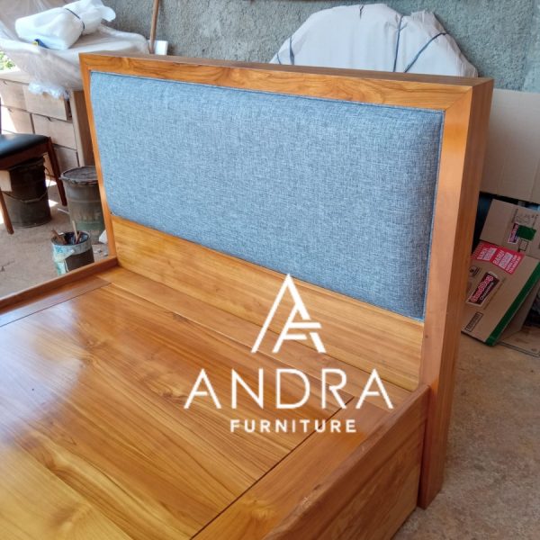 Dipan, Divan Minimalis Jati Headboard Kain, 4 Laci Bawah Blok Papan.1 Dipan, Divan Minimalis Jati Headboard Kain, 4 Laci Bawah Blok Papan