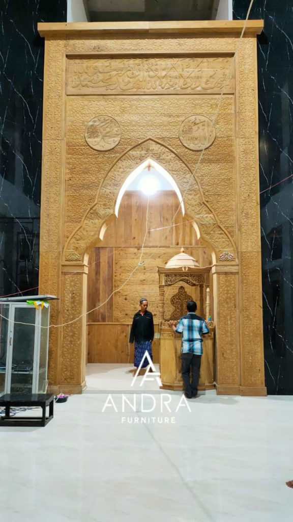 Mihrab Masjid Jati Ukir Kaligrafi Ukiran Jepara, Hiasan Mimbar Masjid