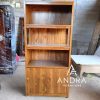 almari buku minimalis, lemari pajangan bahan kayu jati pilihan