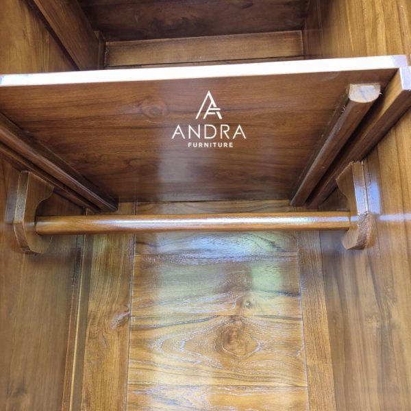 lemari pakaian 2 pintu jati ukiran jepara elegan dan kokoh