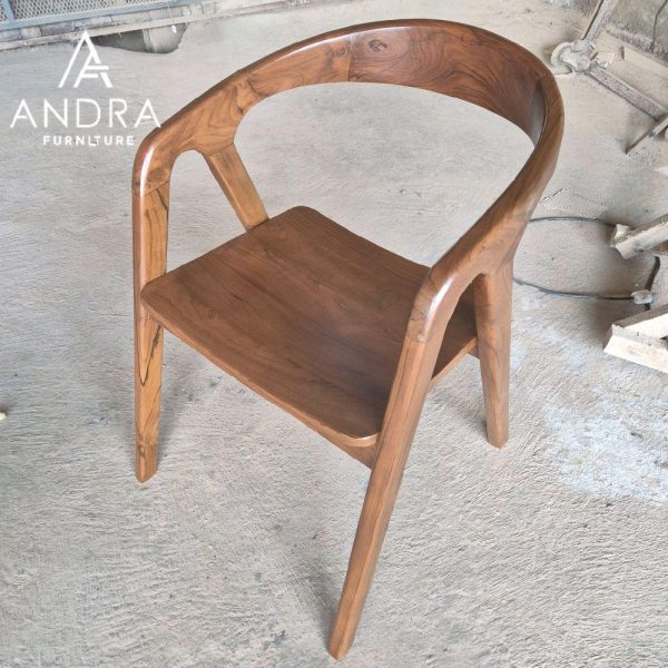 kusri kafe jati, kursi makan kayu jati, kursi restoran jati berkualitas, ready stock banyak.2 kusri kafe jati, kursi makan kayu jati, kursi restoran jati berkualitas, ready stock banyak