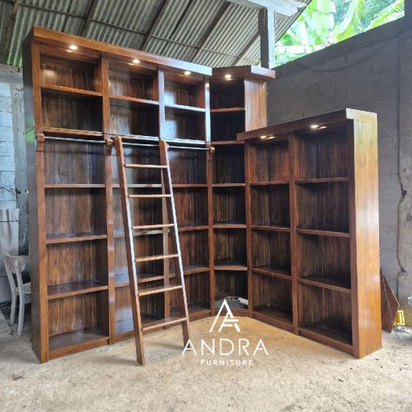 Lemari Rak Buku Sudut L Luxury – Kayu Jati Solid dengan Tangga & Pencahayaan LED cocok untuk ruang baca