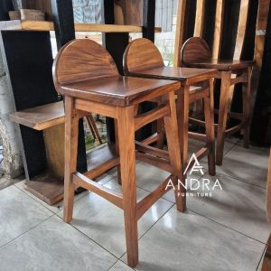 Kursi Bar Kayu Trembesi Solid (Suar Wood) – Natural & Kokoh