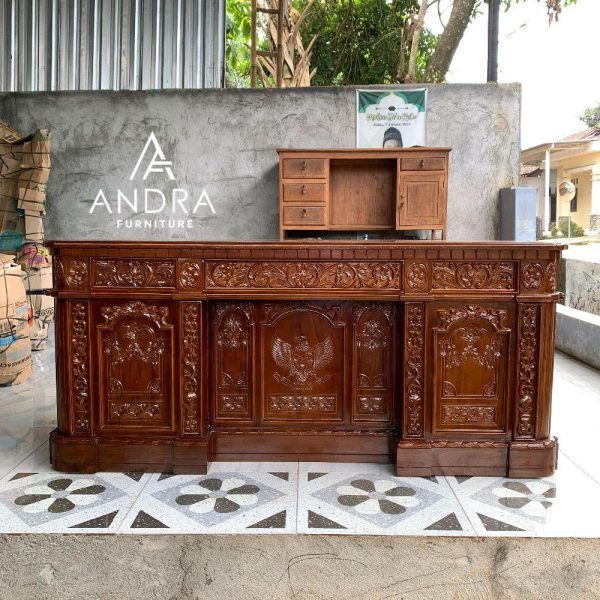 Meja Kantor Kayu Jati Mewah full ukir Elegansi dan Profesionalitas untuk Ruang Kerja