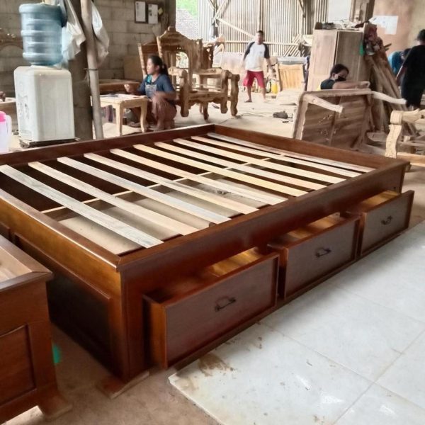 Dipan minimalis 3 laci full kayu jati,tempat tidur jati mira design