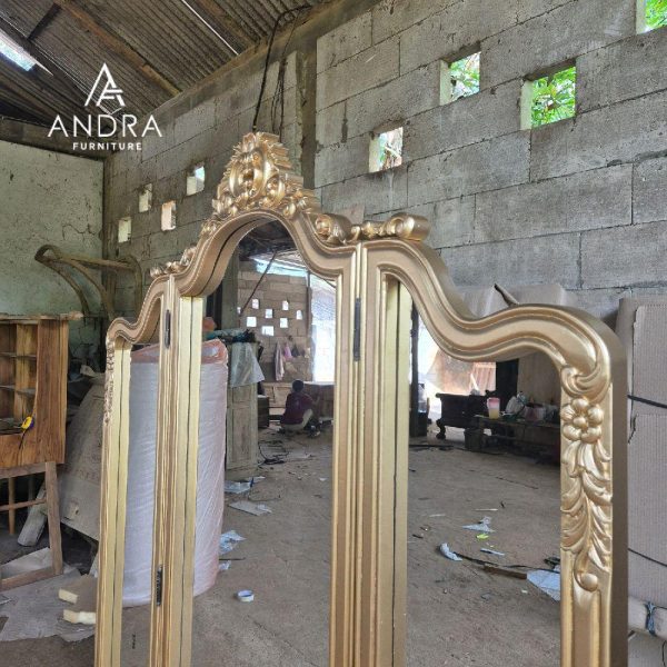 SKETSEL CERMIN UKIR GOLD 3 PINTU MEWAH & ELEGAN4 SKETSEL CERMIN UKIR GOLD 3 PINTU MEWAH & ELEGAN