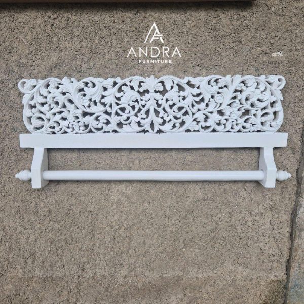 Gantungan Kain Dinding Ukir Putih Elegant Untuk Display Batik & Kain Premium