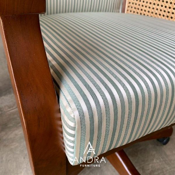 Kursi Direktur Kursi Manajer Putar Rotan Jati Premium
