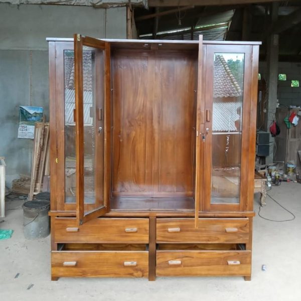 Almari pajangan kaca minimalis 4 pintu dan 4 laci superior kayu jati3 Almari pajangan kaca minimalis 4 pintu dan 4 laci superior kayu jati