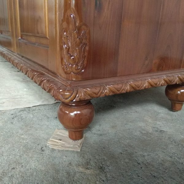 Almari pakaian 4 pintu kayu jati, lemari besar bahan full kayu jati