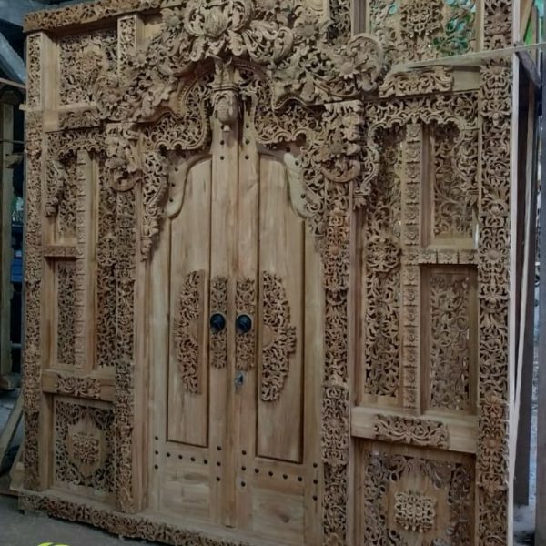 Gebyok Kayu Jati Full Ukiran Model Bali