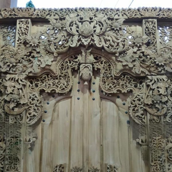 Gebyok Kayu Jati Full Ukiran Model Bali