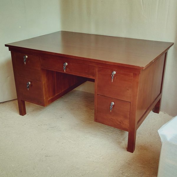meja kantor 5 laci minimalis bahan full kayu jati size 134x89x75cm
