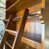 Rak buku minimalis tingkat kayu jati plus tangga dua laci dua pintu banyak rak penyimpanan