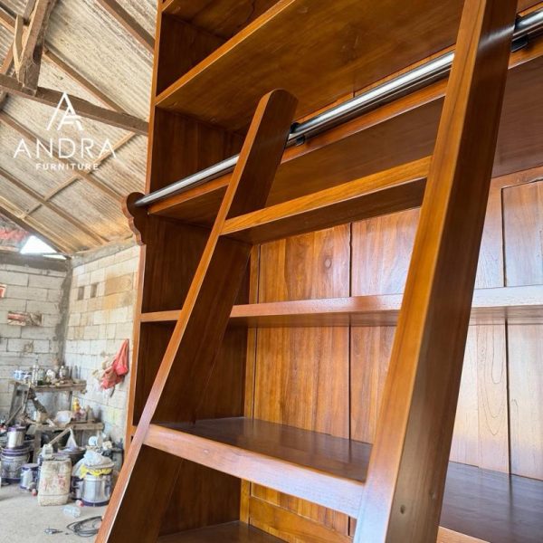 Rak buku minimalis tingkat kayu jati plus tangga dua laci dua pintu banyak rak penyimpanan