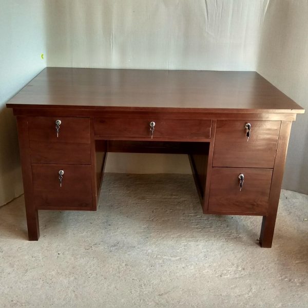 meja kantor 5 laci minimalis bahan full kayu jati size 134x89x75cm
