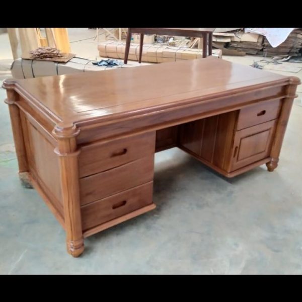Meja kantor kayu jati model laci, meja direktur, meja manager