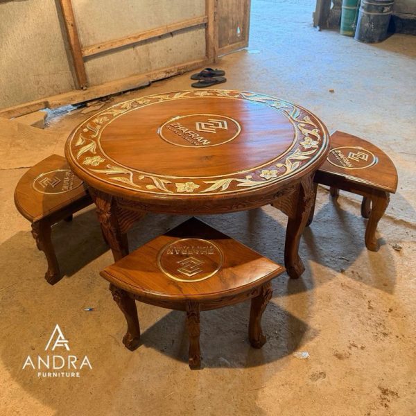 Set Meja Lesehan Batik Kayu Jati Eksklusif dan Ergonomis